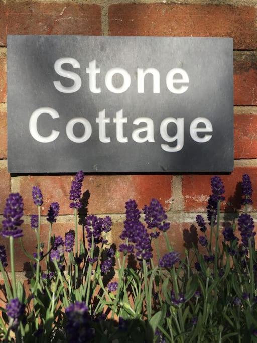 Stone Cottage Thornage Exteriér fotografie